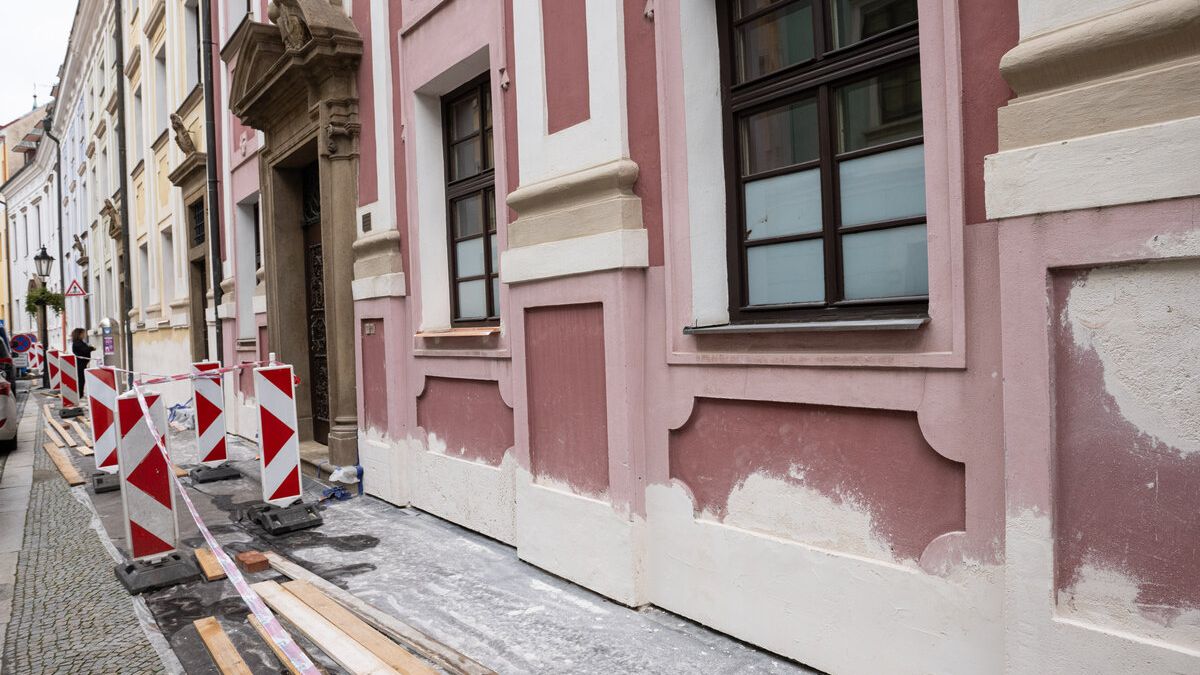 V Kroměříži opravují historicky cenné Kanovnické domy v památkové zóně v centru města